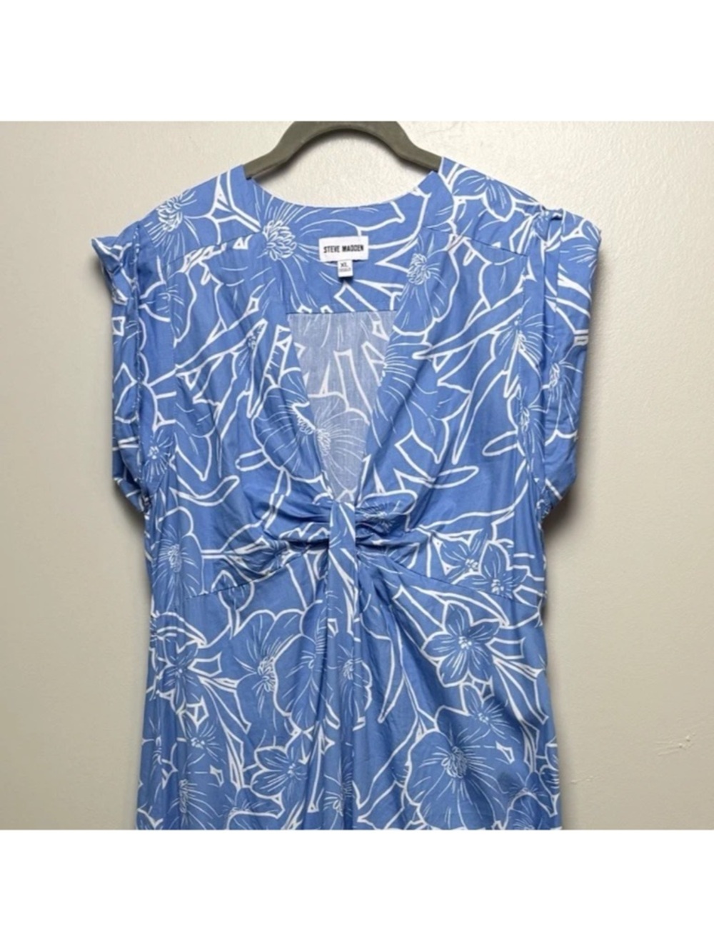 Steve Madden Midi Dress Size Large Cotton Short Sleeves V-Neck Floral Sky Blue - Picture 3 of 6